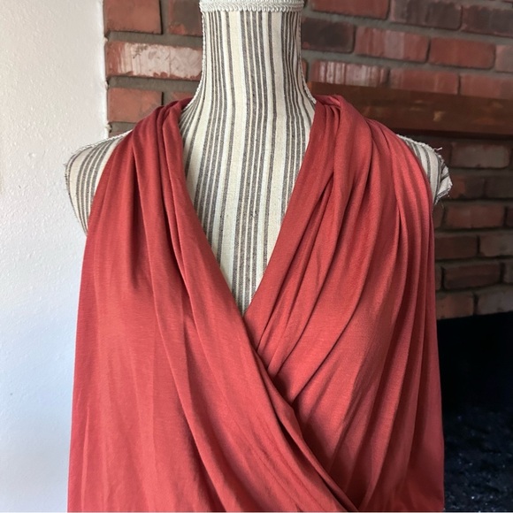NWT Amour Vert Dream Knit Agnes Surplice Sleeveless Blouse in Mauve Sz M - Picture 2 of 6